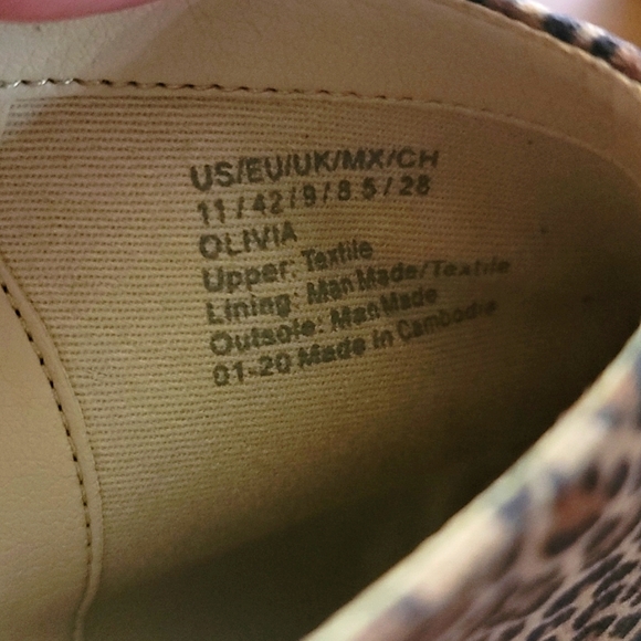 Kenneth Cole 'Olivia' Peep-Toe Espadrille Wedges - Picture 4 of 9